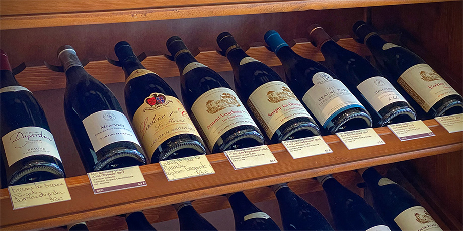 Weinauswahl im Weinladen